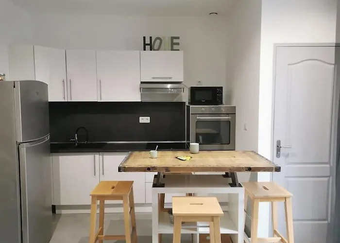 Au Coeur Du Village
